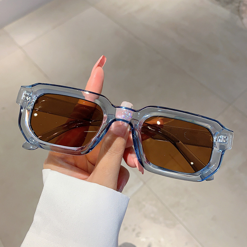 Fashionable PC UV400 Sunglasses Tiktok Hot Selling Unisex Eyewear Wholesale Factory Cheap Sunglasses Custom logo