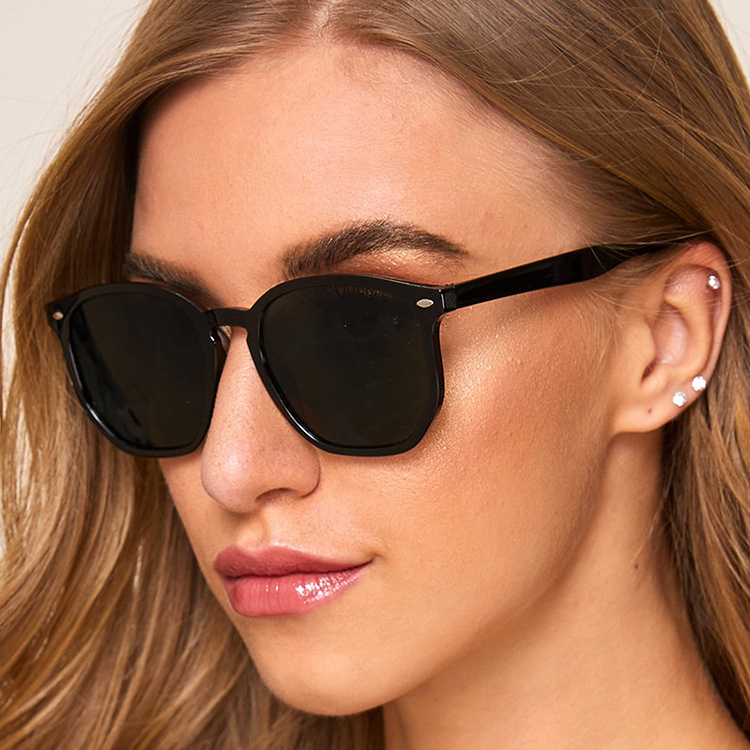 Superhot Eyewear 13634 Affordable Black UV400 Sunglasses Bulk Order for Outdoor Promotions