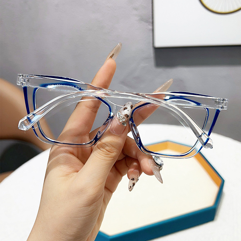 Glasses Model 10