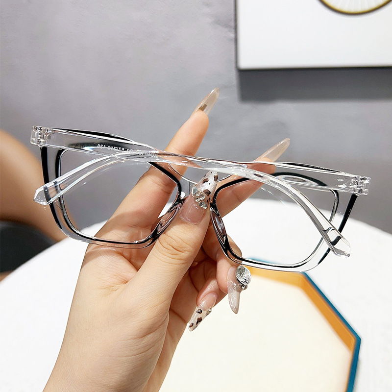 Glasses Model 4