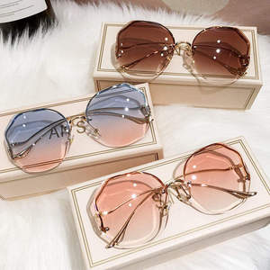 New Arrival Aodun Fashion Luxury Metal Frame Sunglasses Trendy Square Top Classic Sunglasses Aodun
