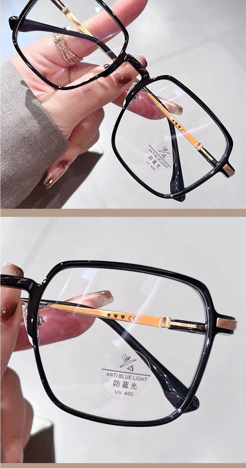 Eyewear Model View 4